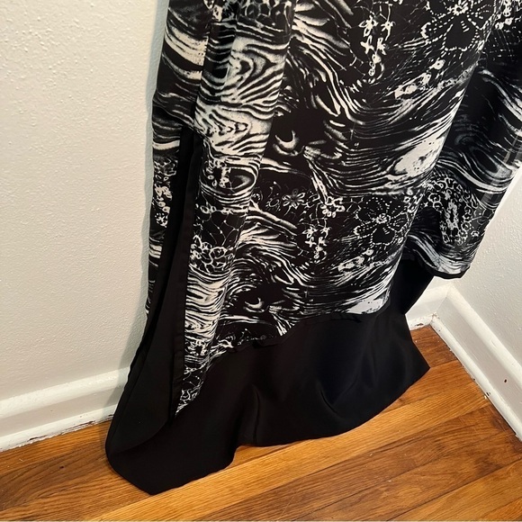 Mlle Gabrielle Maxi Dress Black White Floral - Picture 7 of 12